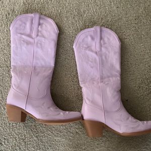 Brand new lavender cowboy boots never worn